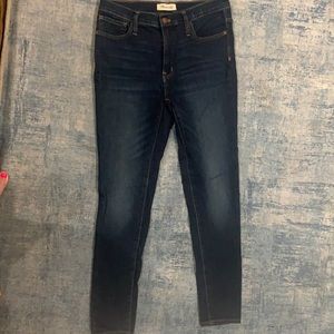 9” mid rise skinny Madewell Jeans - never worn